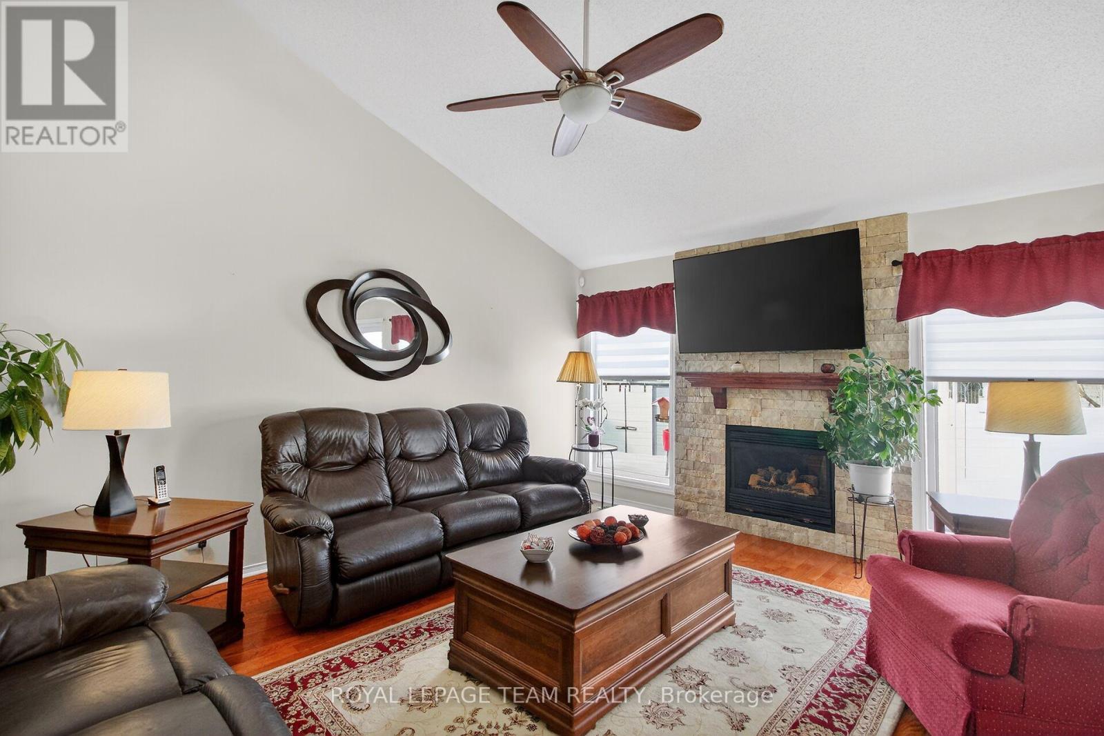 26 Settlers Ridge Way, Ottawa, Ontario  K2J 4V3 - Photo 13 - X12860290