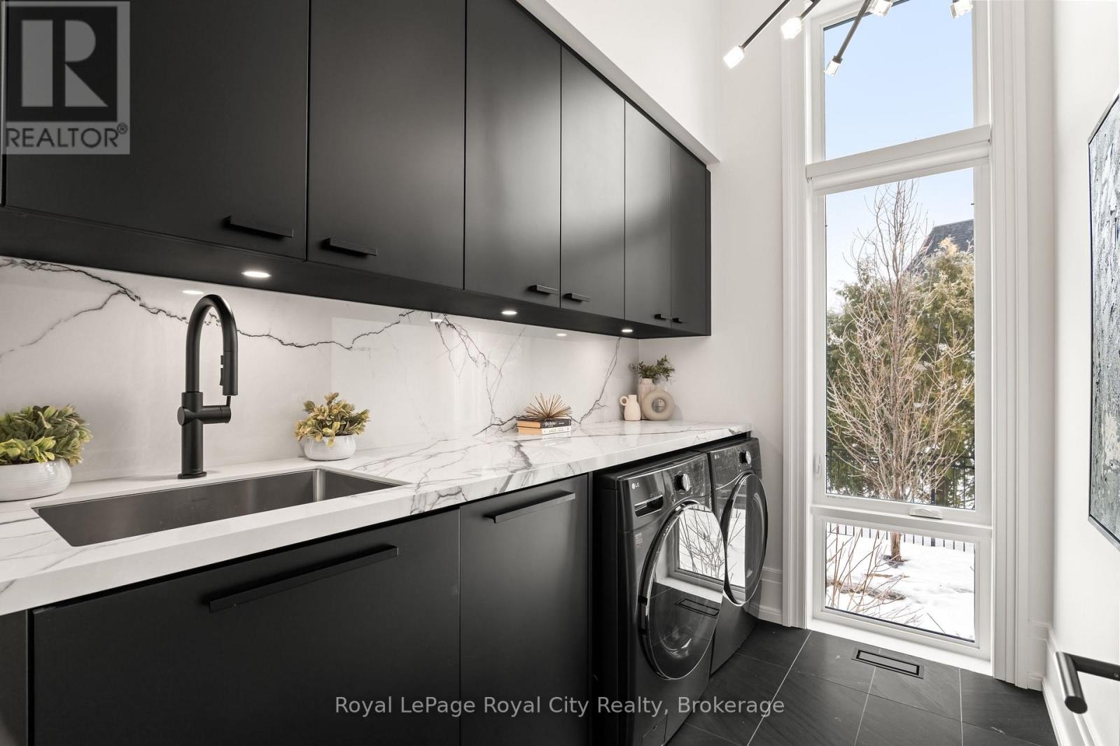 153 Heritage Lake Drive, Puslinch, Ontario  N0B 2J0 - Photo 31 - X12813646