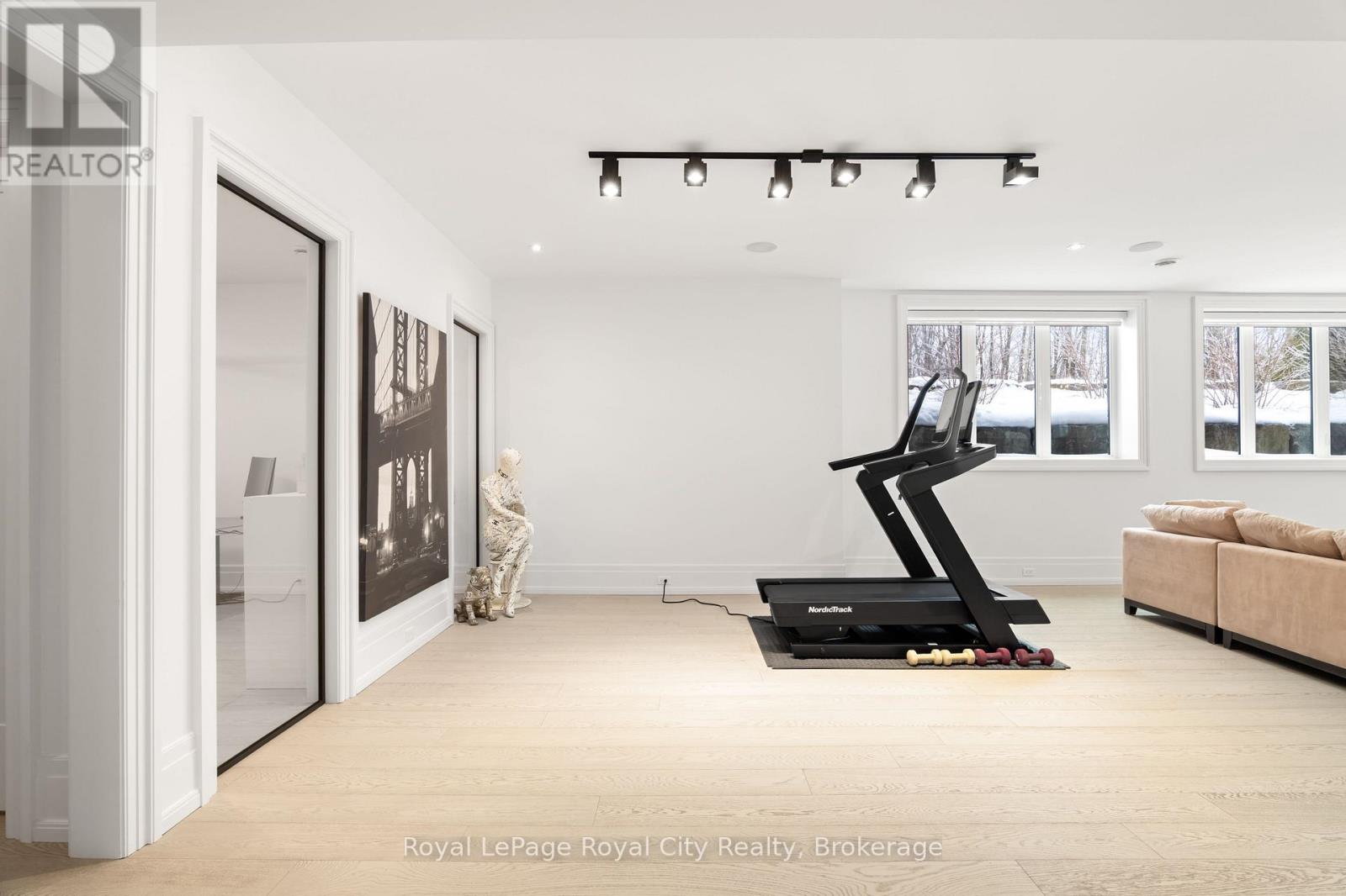 153 Heritage Lake Drive, Puslinch, Ontario  N0B 2J0 - Photo 39 - X12813646