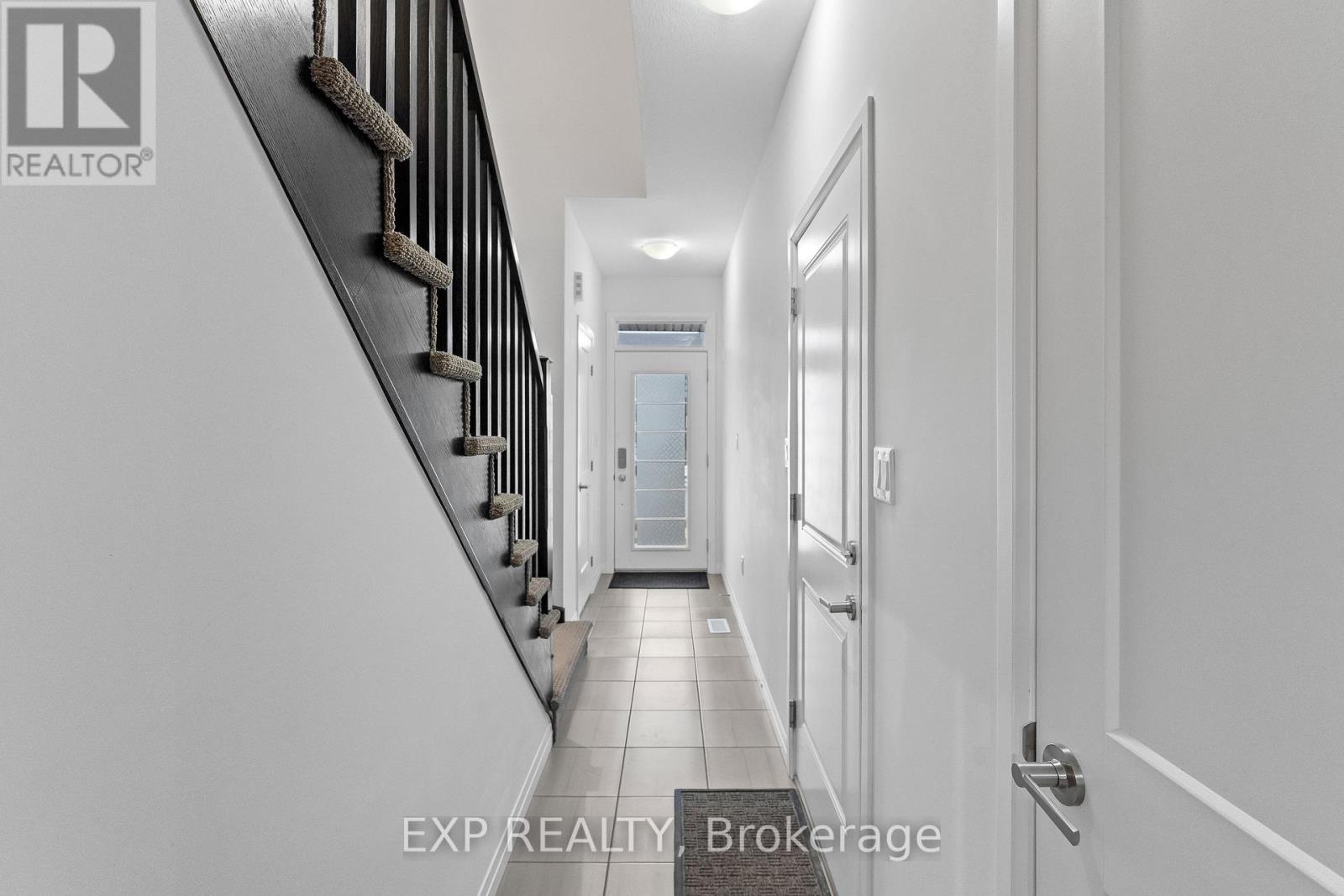 3998 Crown Street, Lincoln, Ontario  L3J 0S6 - Photo 4 - X12860292