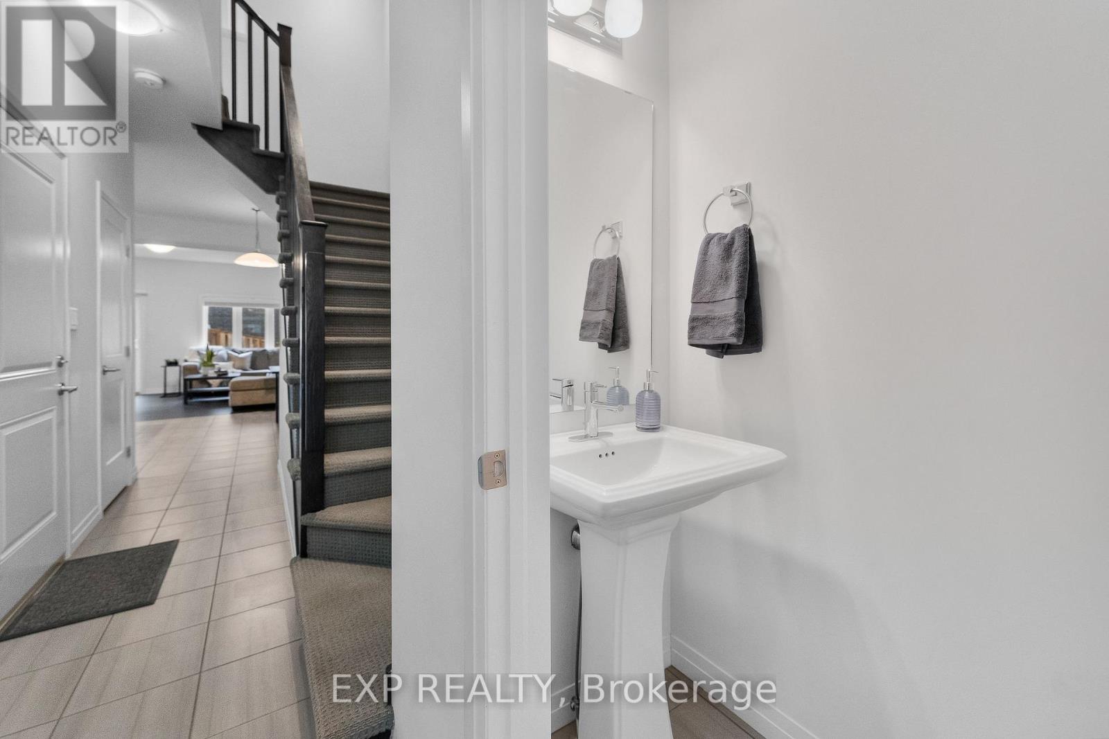 3998 Crown Street, Lincoln, Ontario  L3J 0S6 - Photo 5 - X12860292