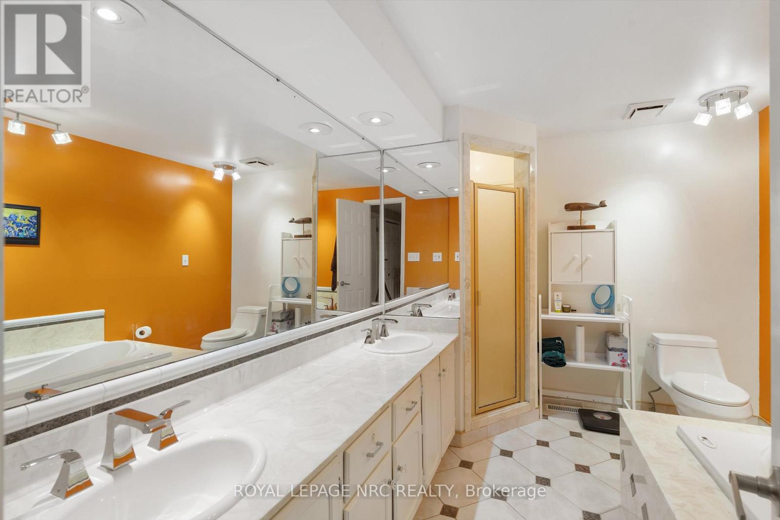 23 - 178 Scott Street, St. Catharines, Ontario  L2N 6Y5 - Photo 20 - X12860362