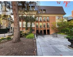 202 - 8 HAWTHORN AVENUE, Toronto, Ontario