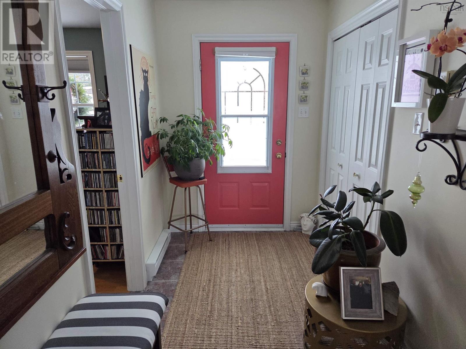 36 Eaton Drive, Valley, Nova Scotia  B6L 3J9 - Photo 6 - 202604122