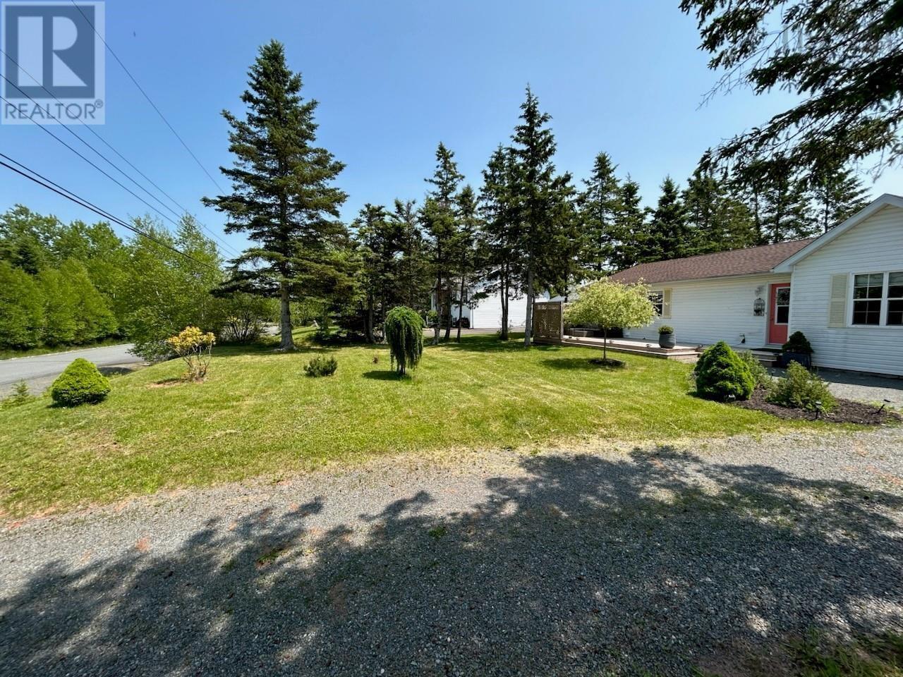 36 Eaton Drive, Valley, Nova Scotia  B6L 3J9 - Photo 2 - 202604122