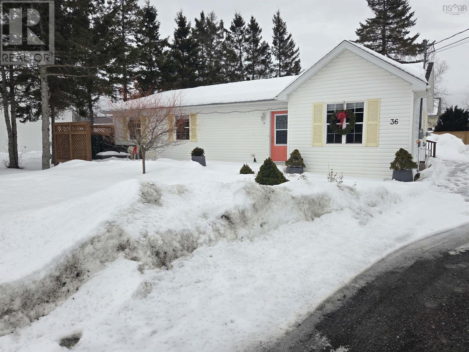 36 Eaton Drive, Valley, Nova Scotia  B6L 3J9 - Photo 24 - 202604122