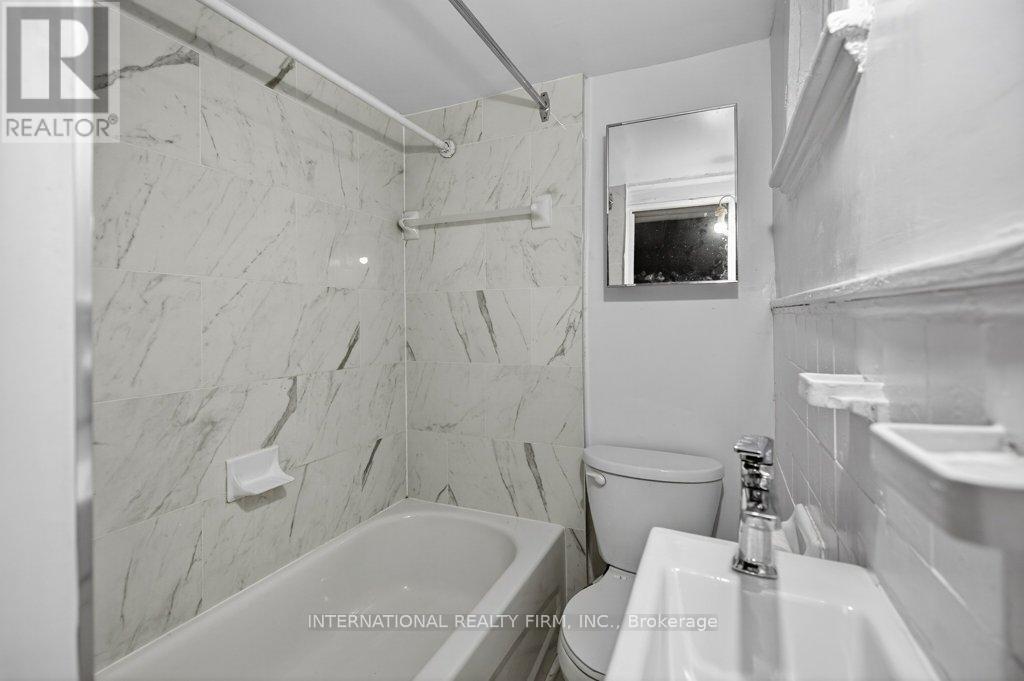 2 - 109 Balsam Avenue S, Hamilton, Ontario  L8M 3B2 - Photo 24 - X12843882