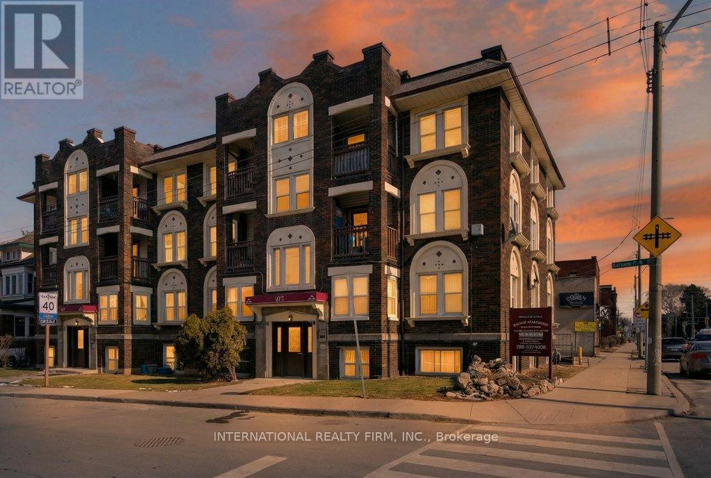 2 - 109 Balsam Avenue S, Hamilton, Ontario  L8M 3B2 - Photo 2 - X12843882