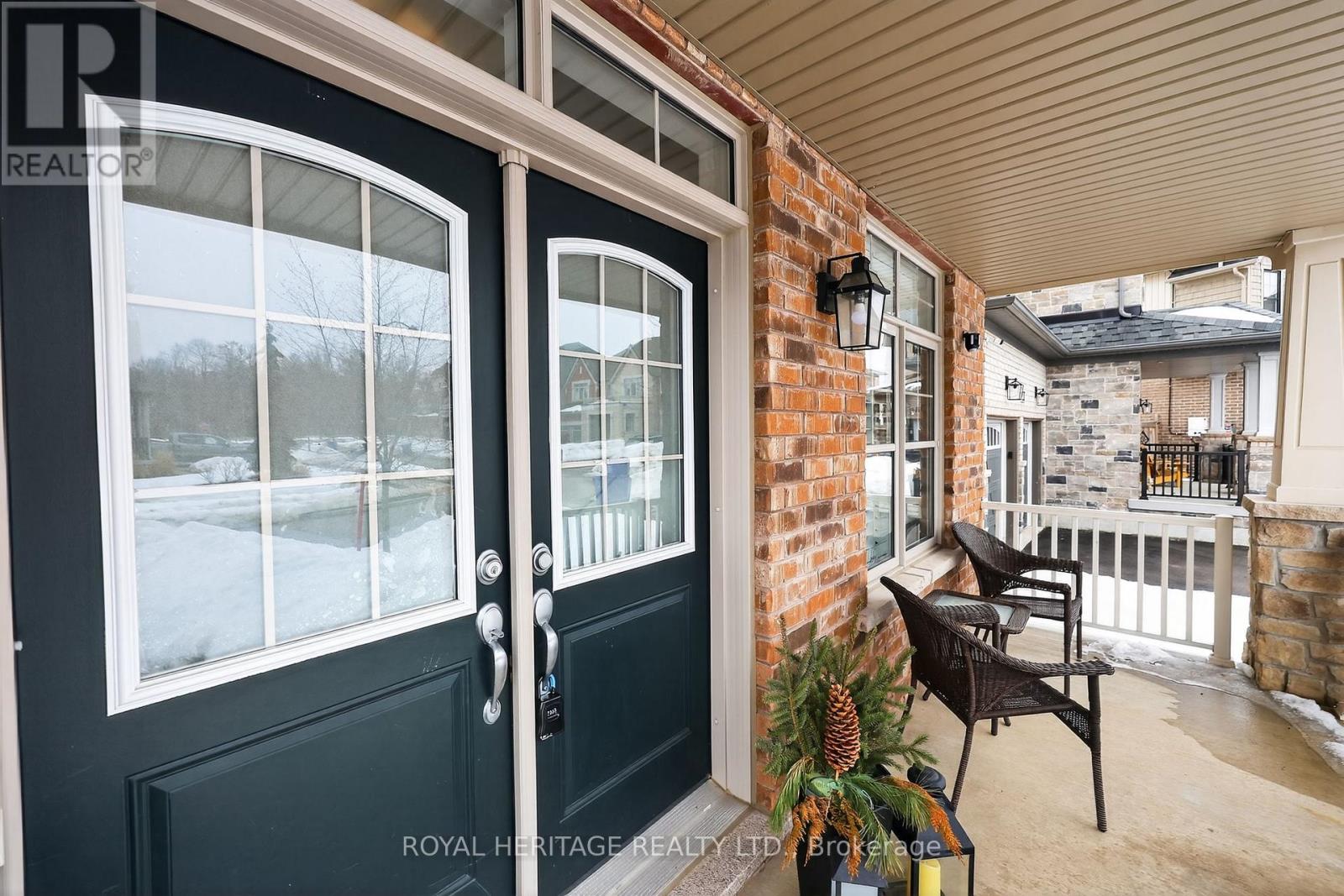 30 Leaden Hall Drive, East Gwillimbury, Ontario  L9N 0R5 - Photo 4 - N12860254