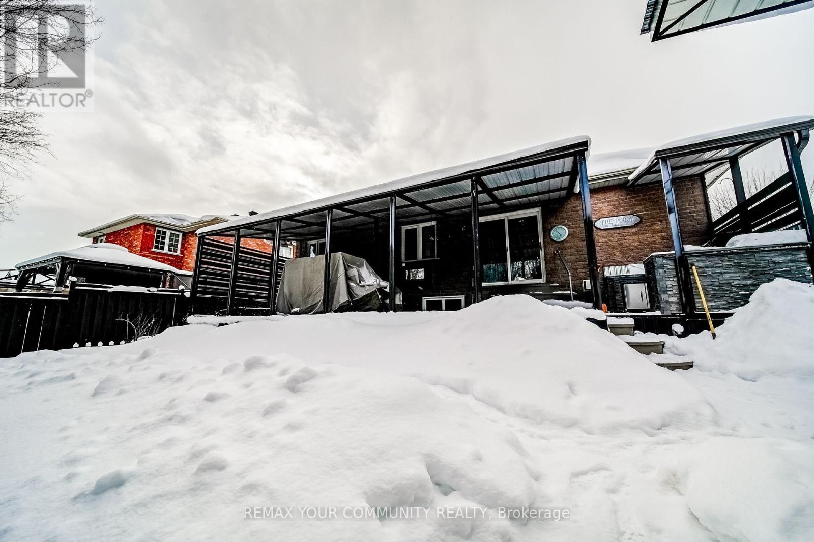 53 Highcastle Avenue, Georgina (Keswick North), Ontario  L4P 4B4 - Photo 48 - N12860260