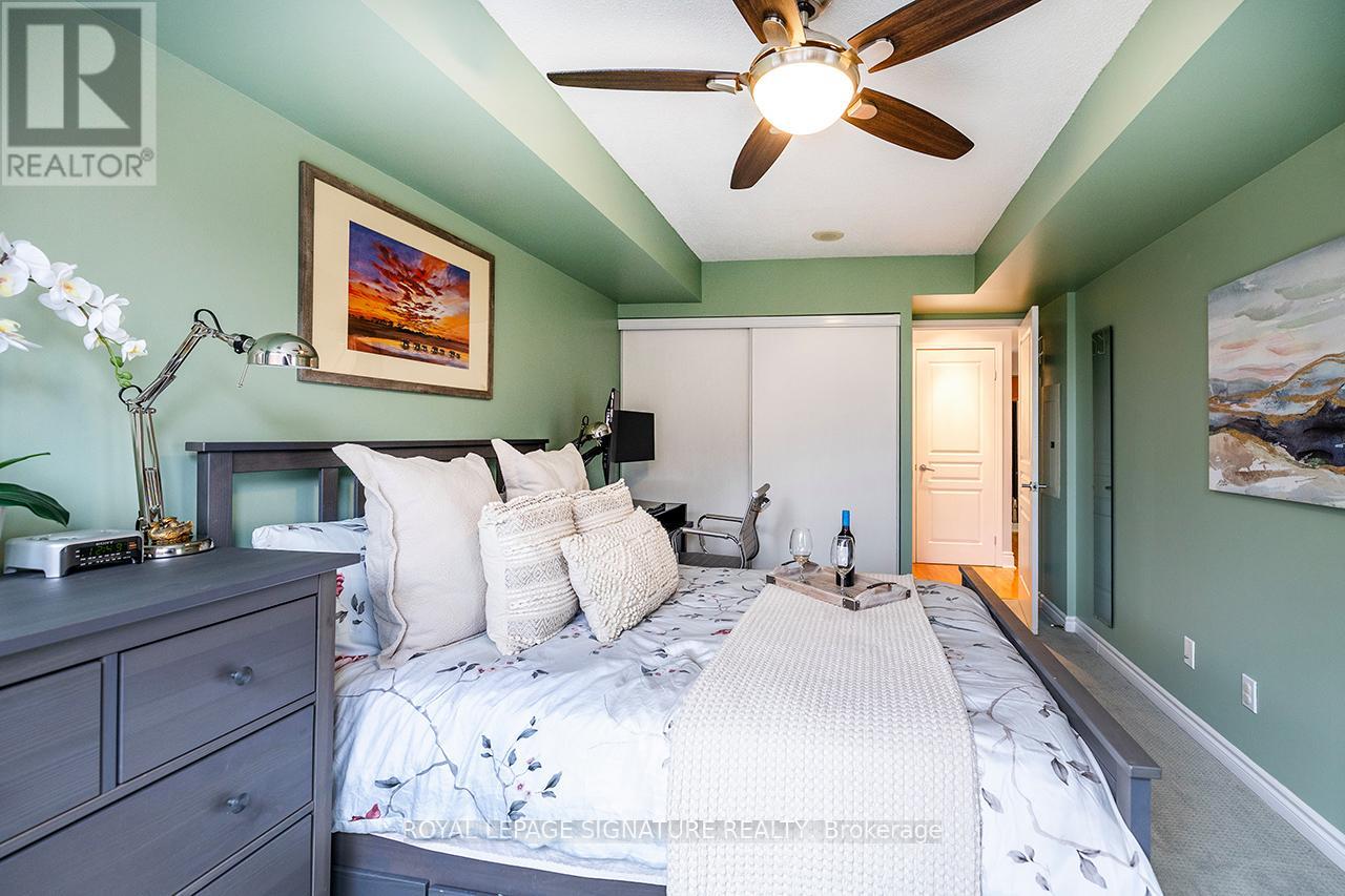 210 - 19 Northern Heights Drive, Richmond Hill (Langstaff), Ontario  L4B 4M4 - Photo 12 - N12860262