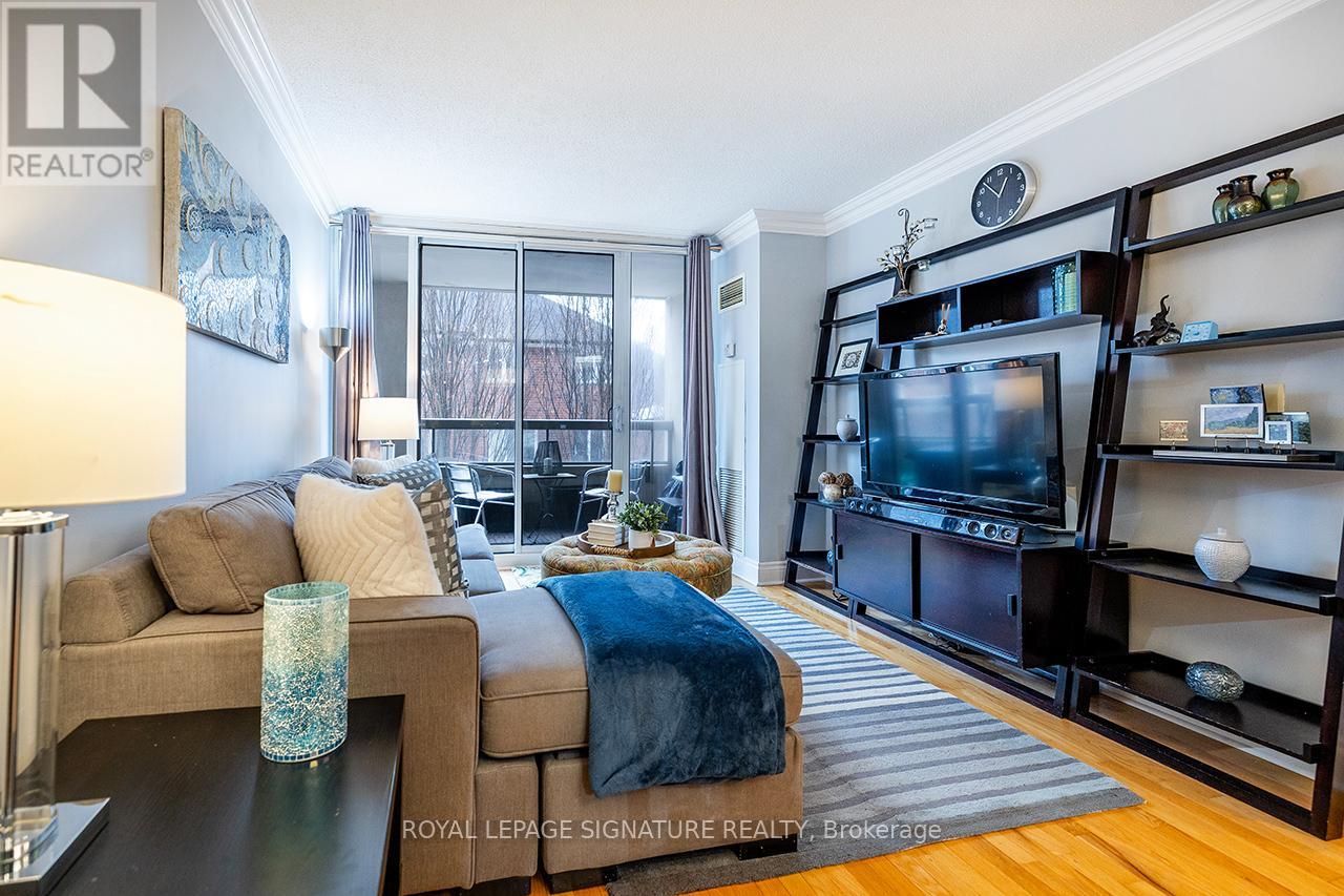 210 - 19 Northern Heights Drive, Richmond Hill (Langstaff), Ontario  L4B 4M4 - Photo 8 - N12860262