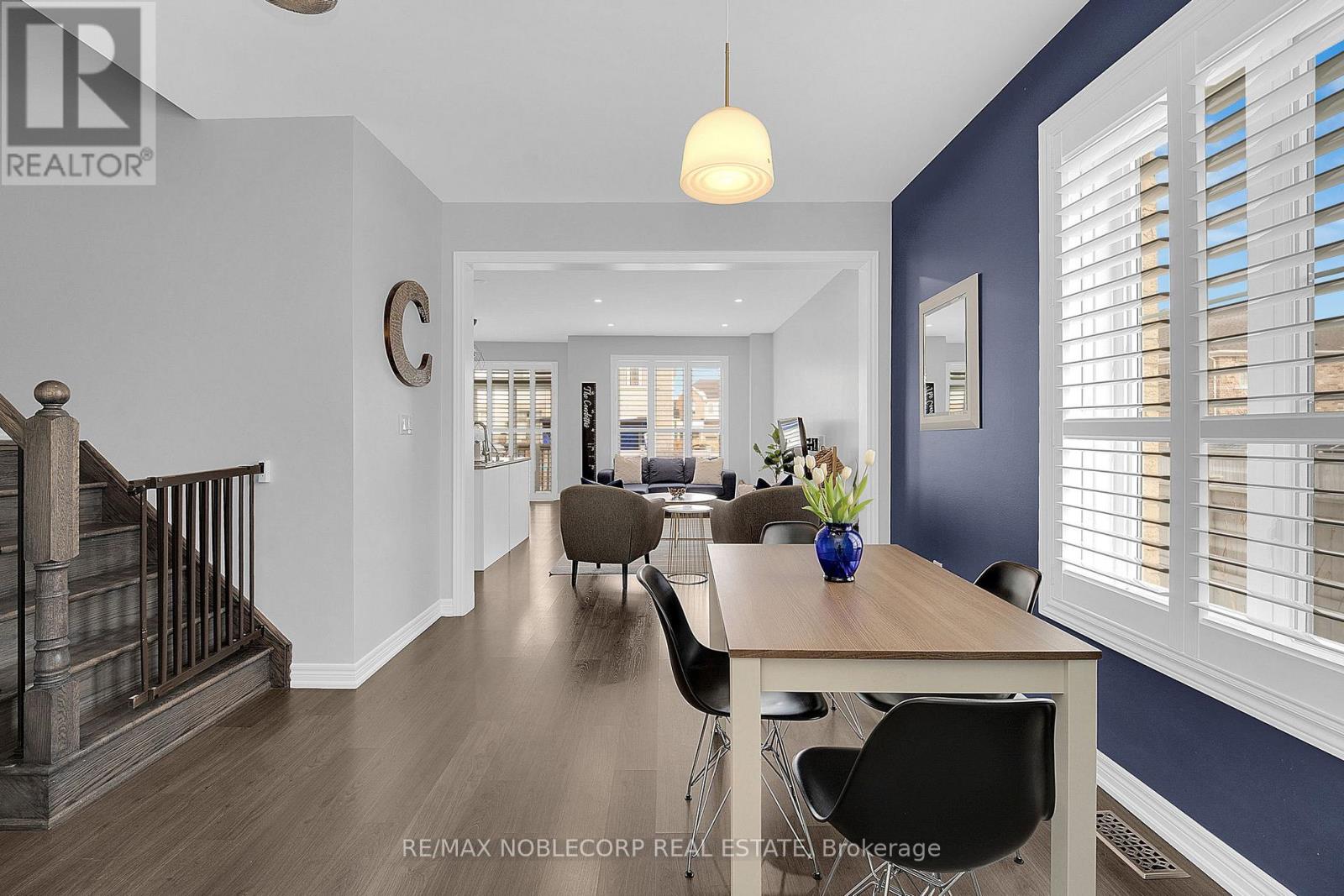 40 Sharpe Crescent, New Tecumseth (Tottenham), Ontario  L0G 1W0 - Photo 6 - N12860286