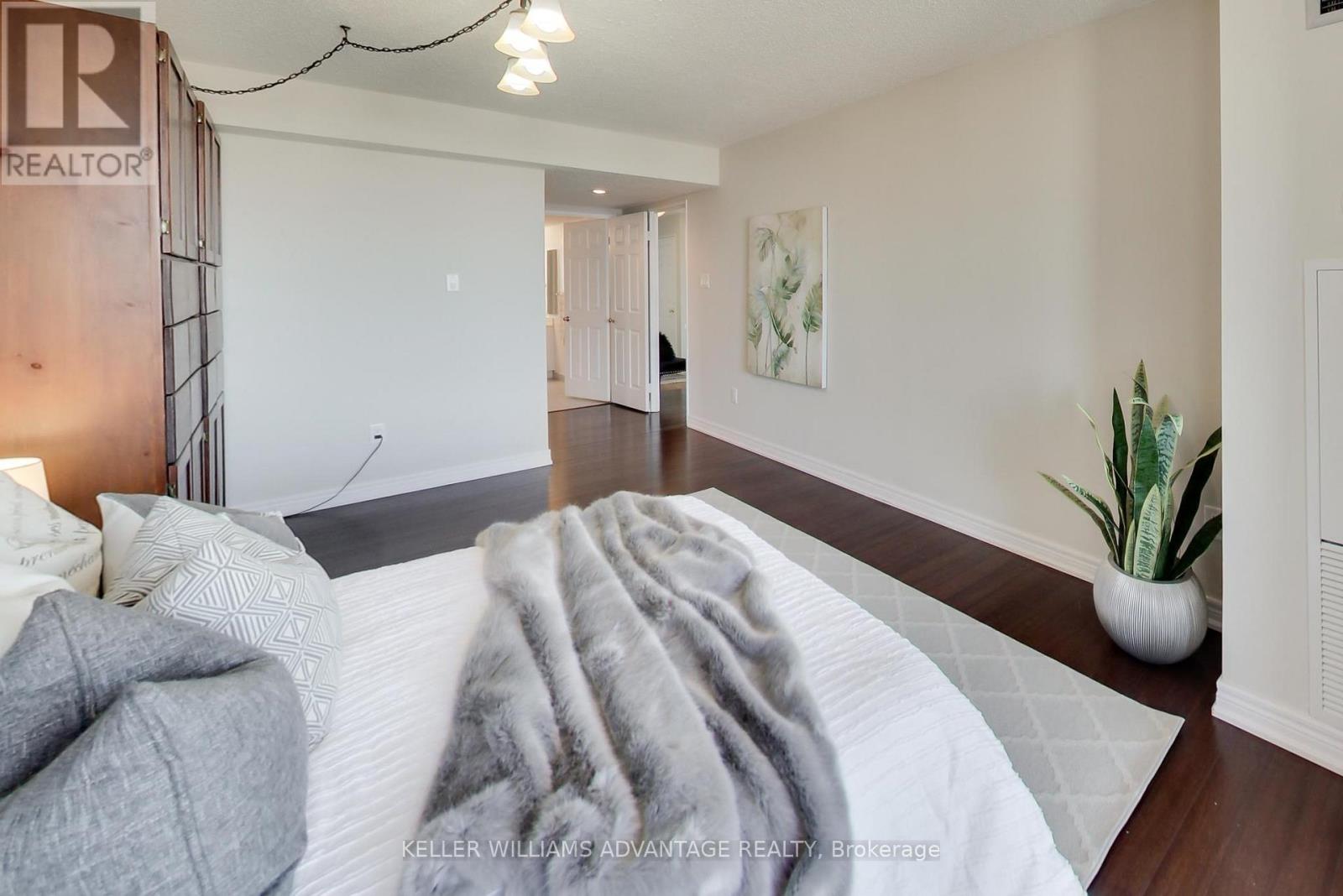 825 - 25 Austin Drive, Markham (Markville), Ontario  L3R 8H4 - Photo 16 - N12860306