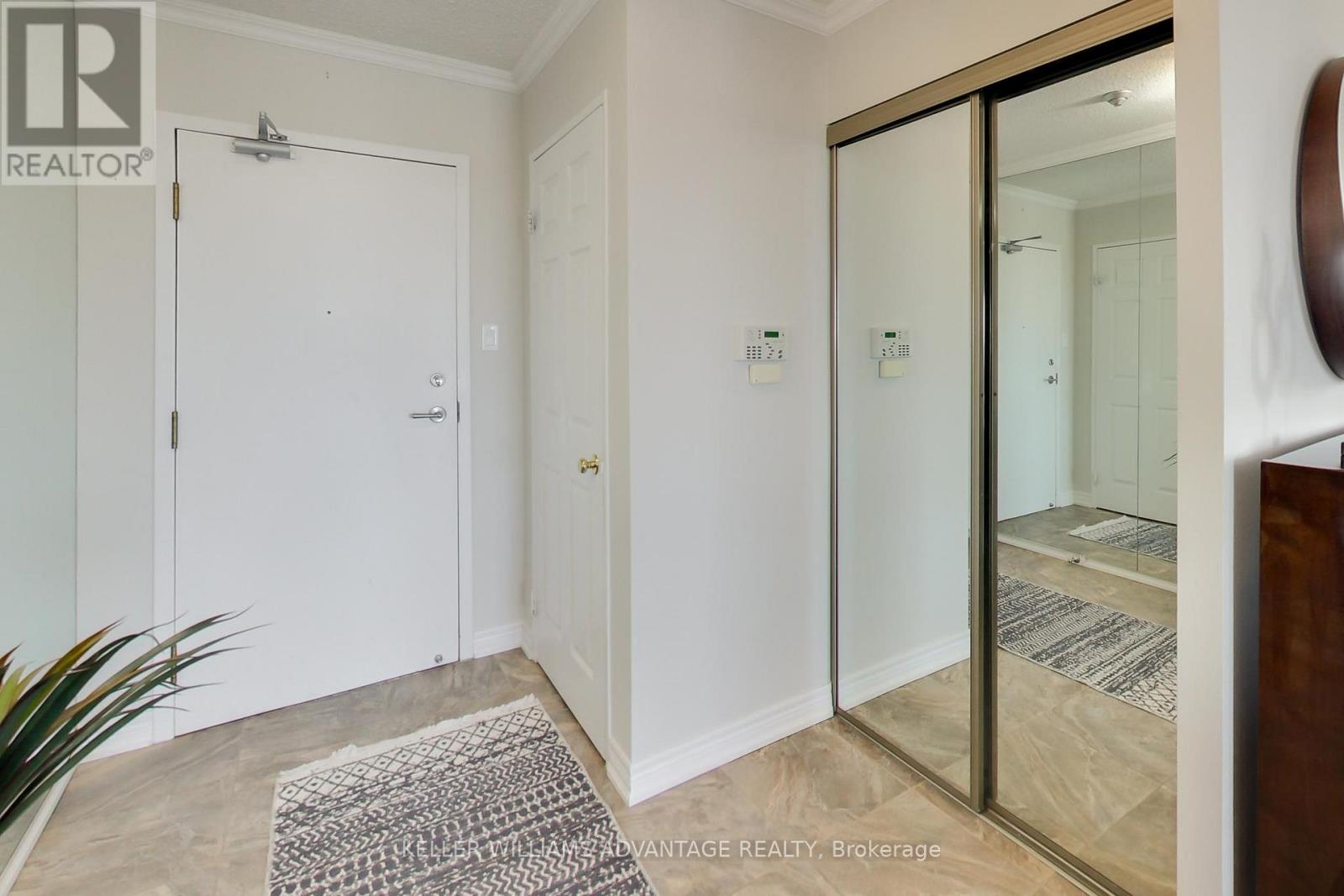 825 - 25 Austin Drive, Markham (Markville), Ontario  L3R 8H4 - Photo 4 - N12860306