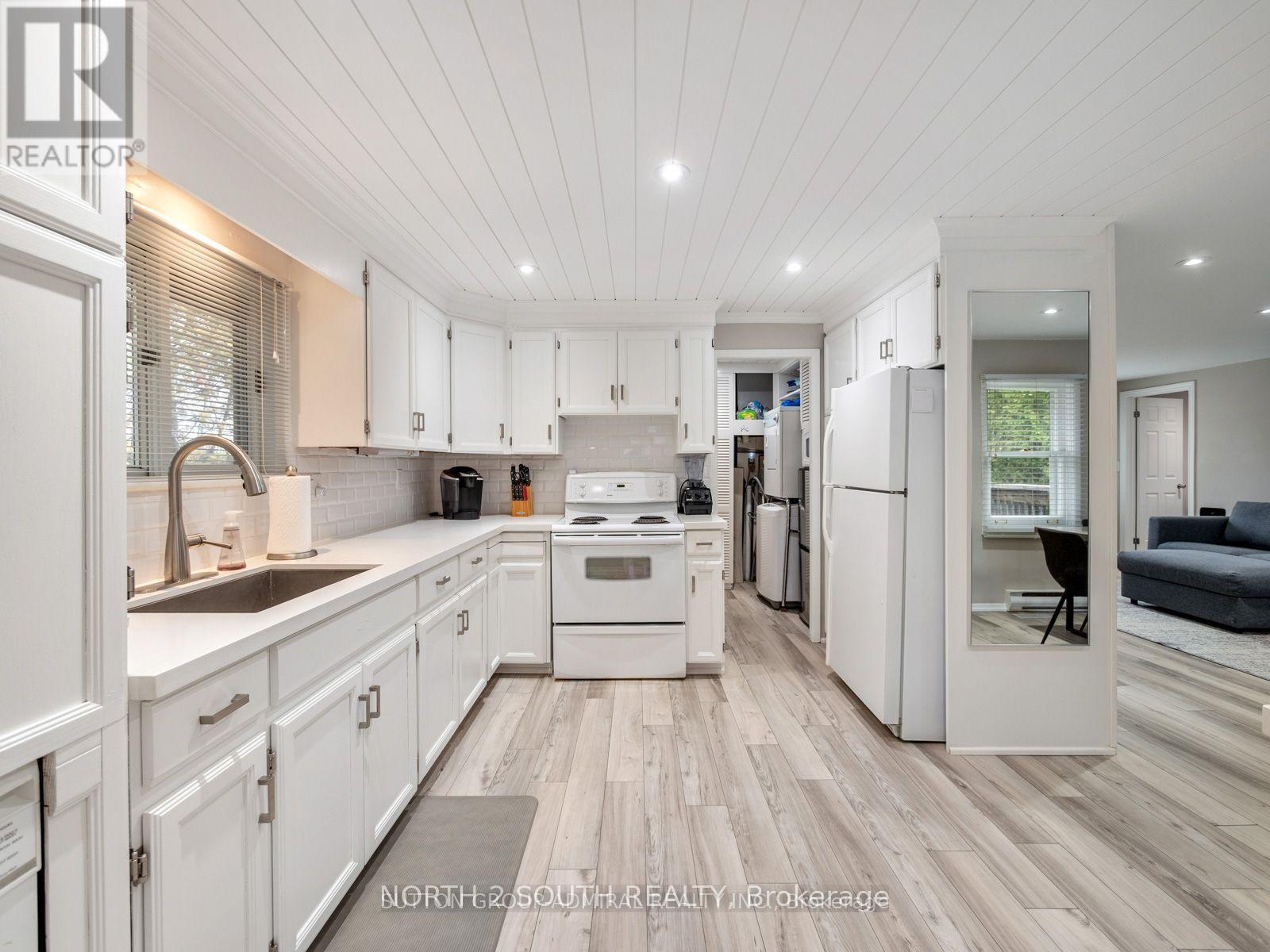 1273 Maple Road, Innisfil, Ontario  L9S 2Z9 - Photo 5 - N12860334