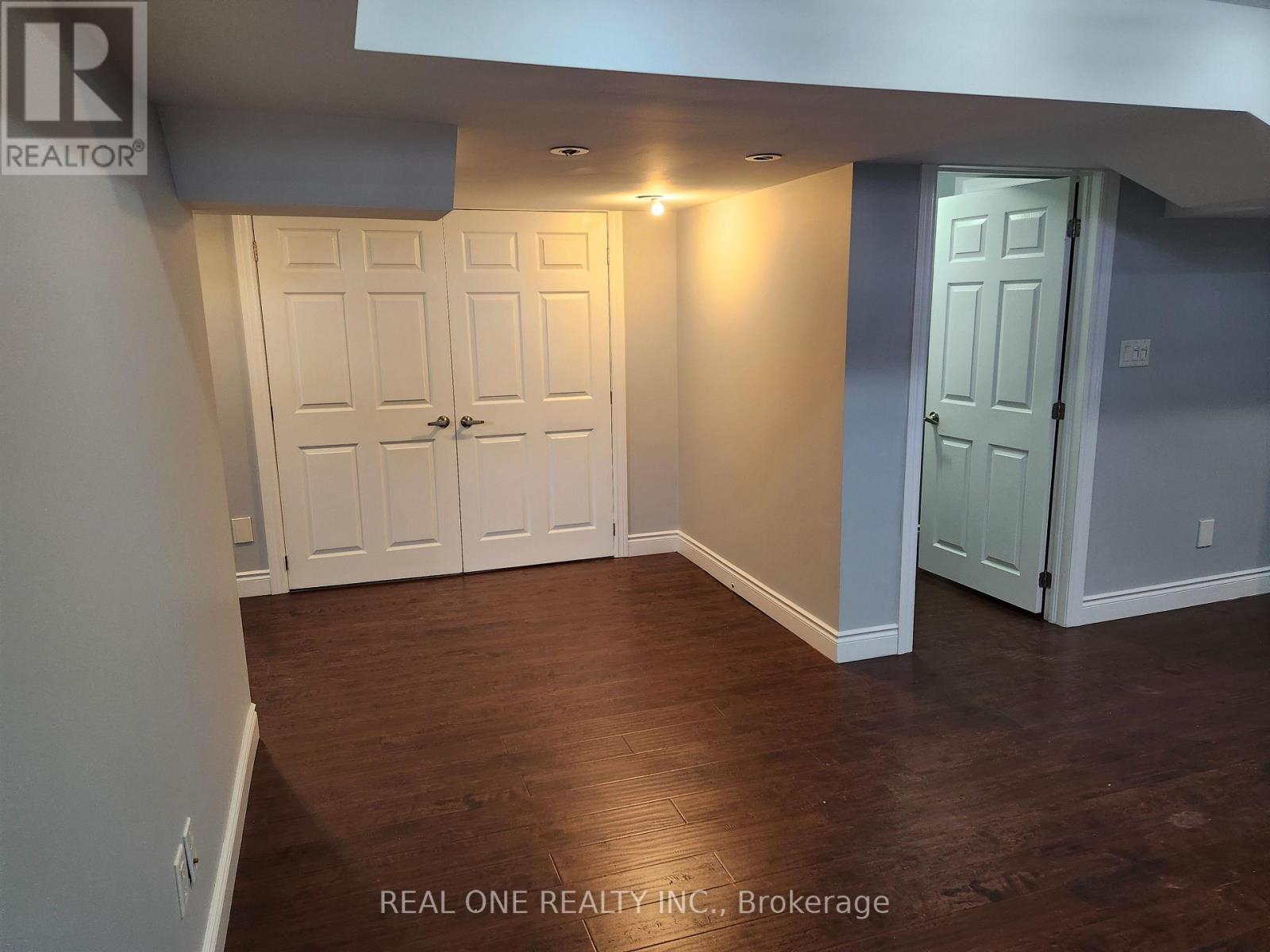 107 Golden Orchard(Bsmt) Road, Vaughan (Patterson), Ontario  L6A 0M7 - Photo 4 - N12860340