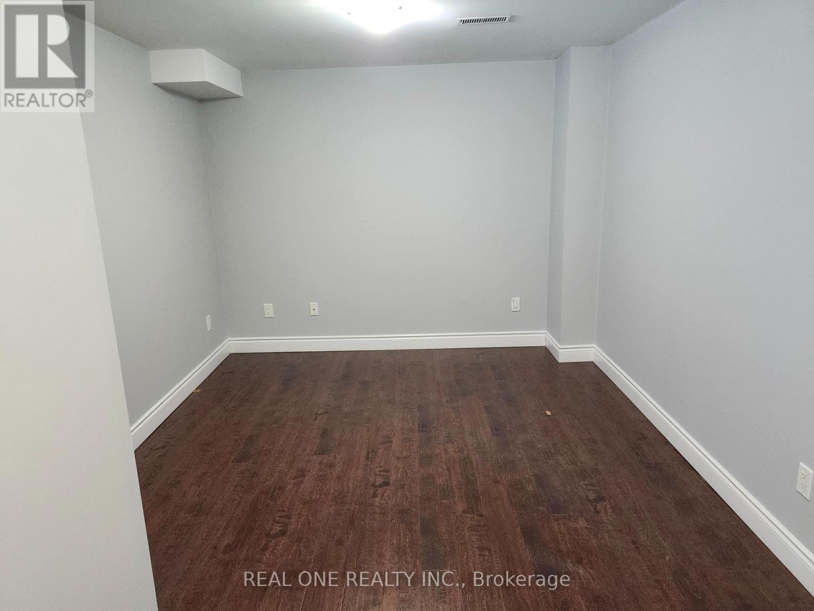 107 Golden Orchard(Bsmt) Road, Vaughan (Patterson), Ontario  L6A 0M7 - Photo 6 - N12860340