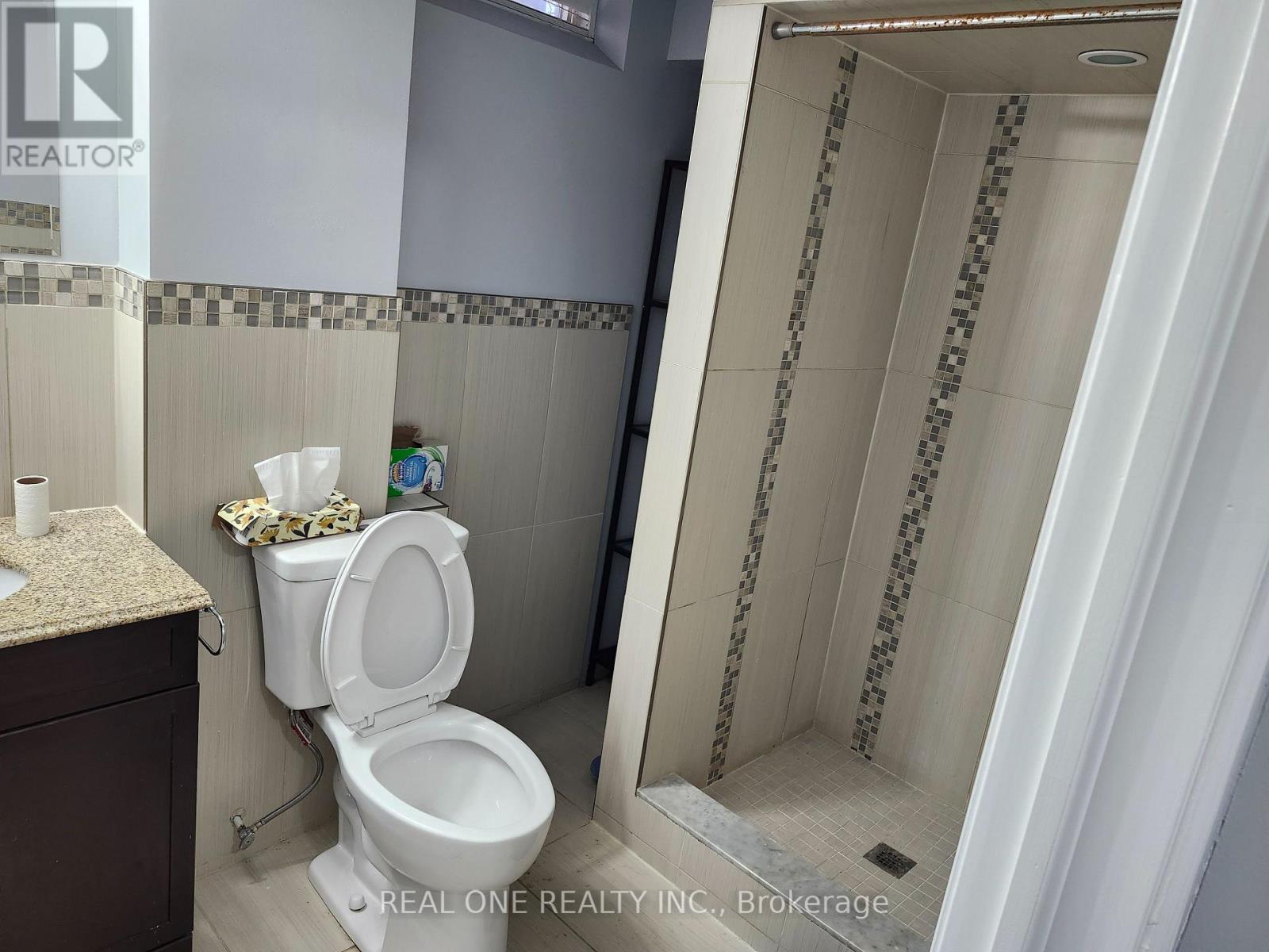 107 Golden Orchard(Bsmt) Road, Vaughan (Patterson), Ontario  L6A 0M7 - Photo 7 - N12860340