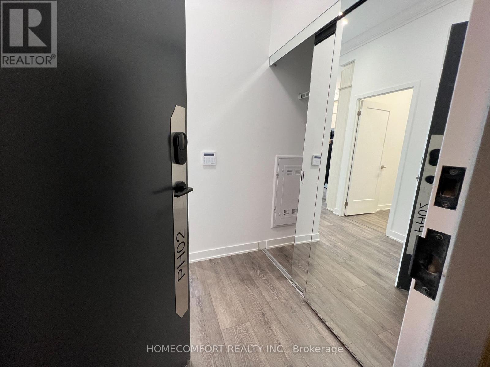 Ph02 - 95 Oneida Crescent, Richmond Hill (Langstaff), Ontario  L4B 0H5 - Photo 2 - N12860384