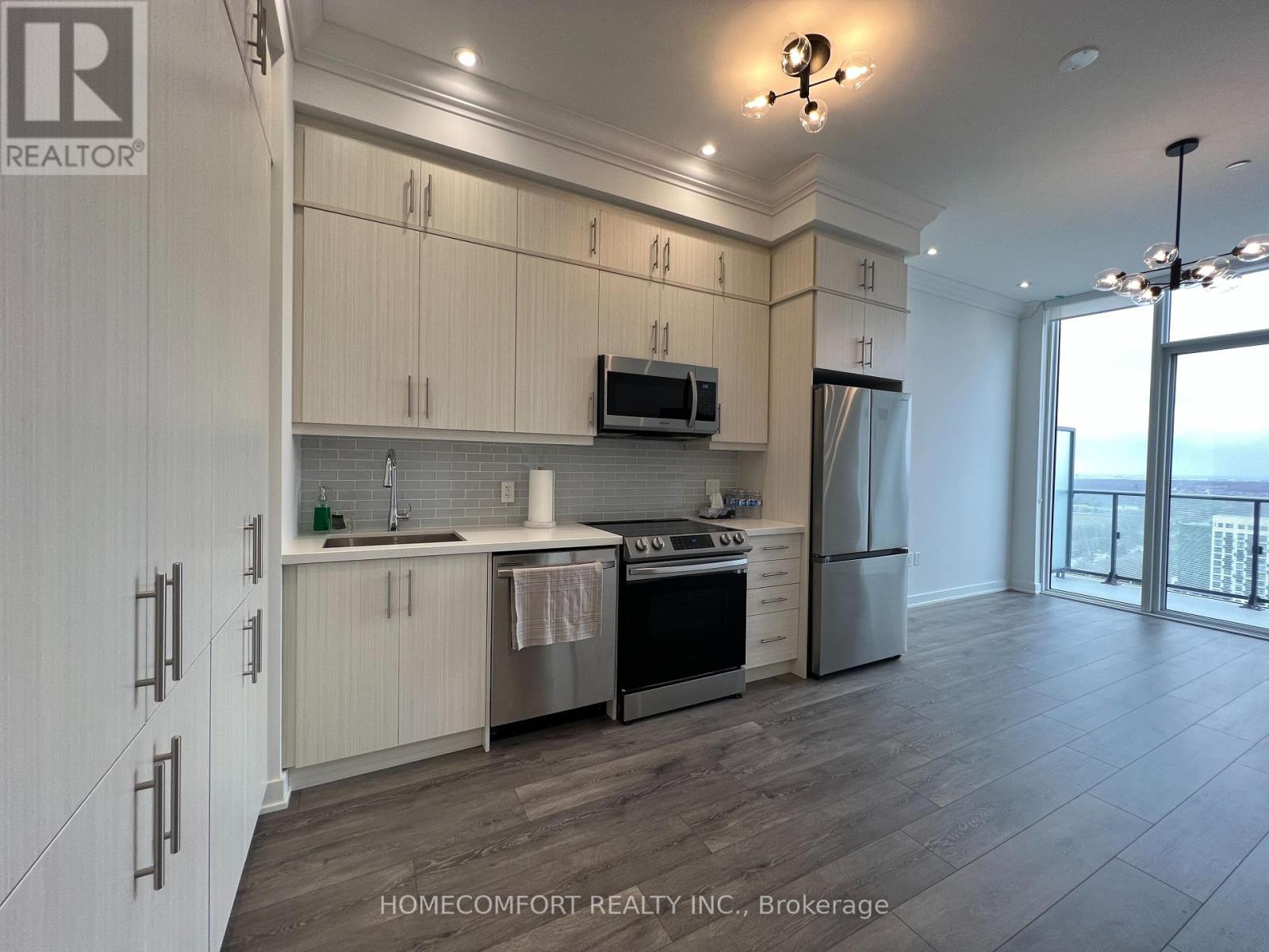 Ph02 - 95 Oneida Crescent, Richmond Hill (Langstaff), Ontario  L4B 0H5 - Photo 5 - N12860384