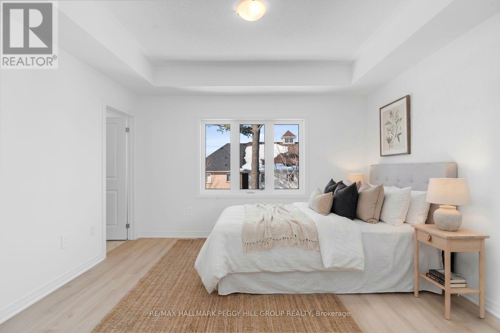 197 Durham Avenue, Barrie, Ontario  L9J 0Z5 - Photo 5 - S12860296