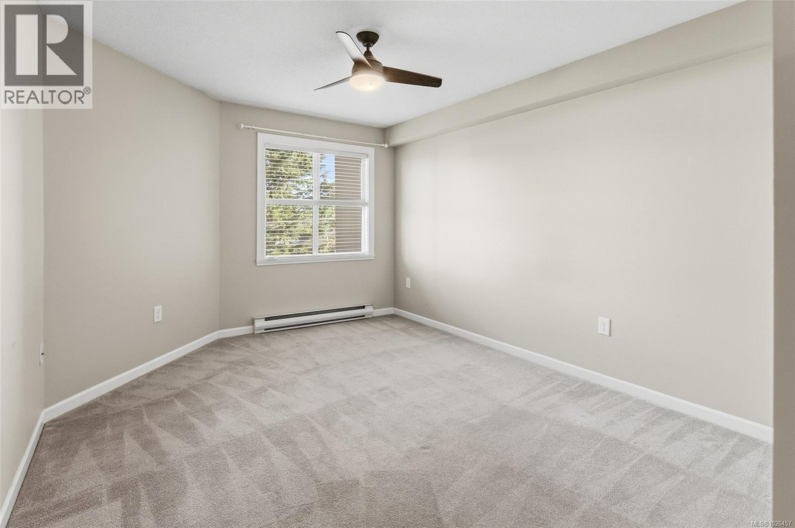 306 3969 Shelbourne St, Saanich, British Columbia  V8N 6J5 - Photo 25 - 1026457