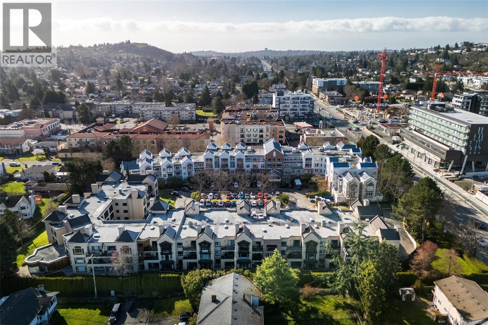 306 3969 Shelbourne St, Saanich, British Columbia  V8N 6J5 - Photo 29 - 1026457