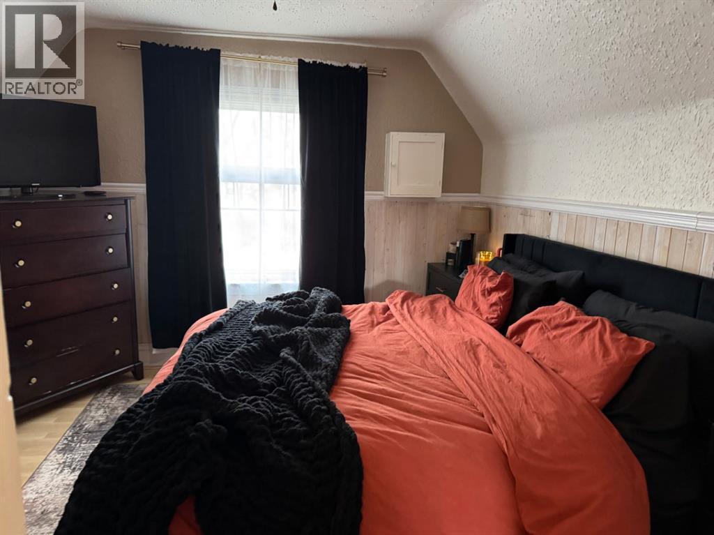 1204 7 Avenue S, Lethbridge, Alberta  T1J 1K7 - Photo 6 - A2289944