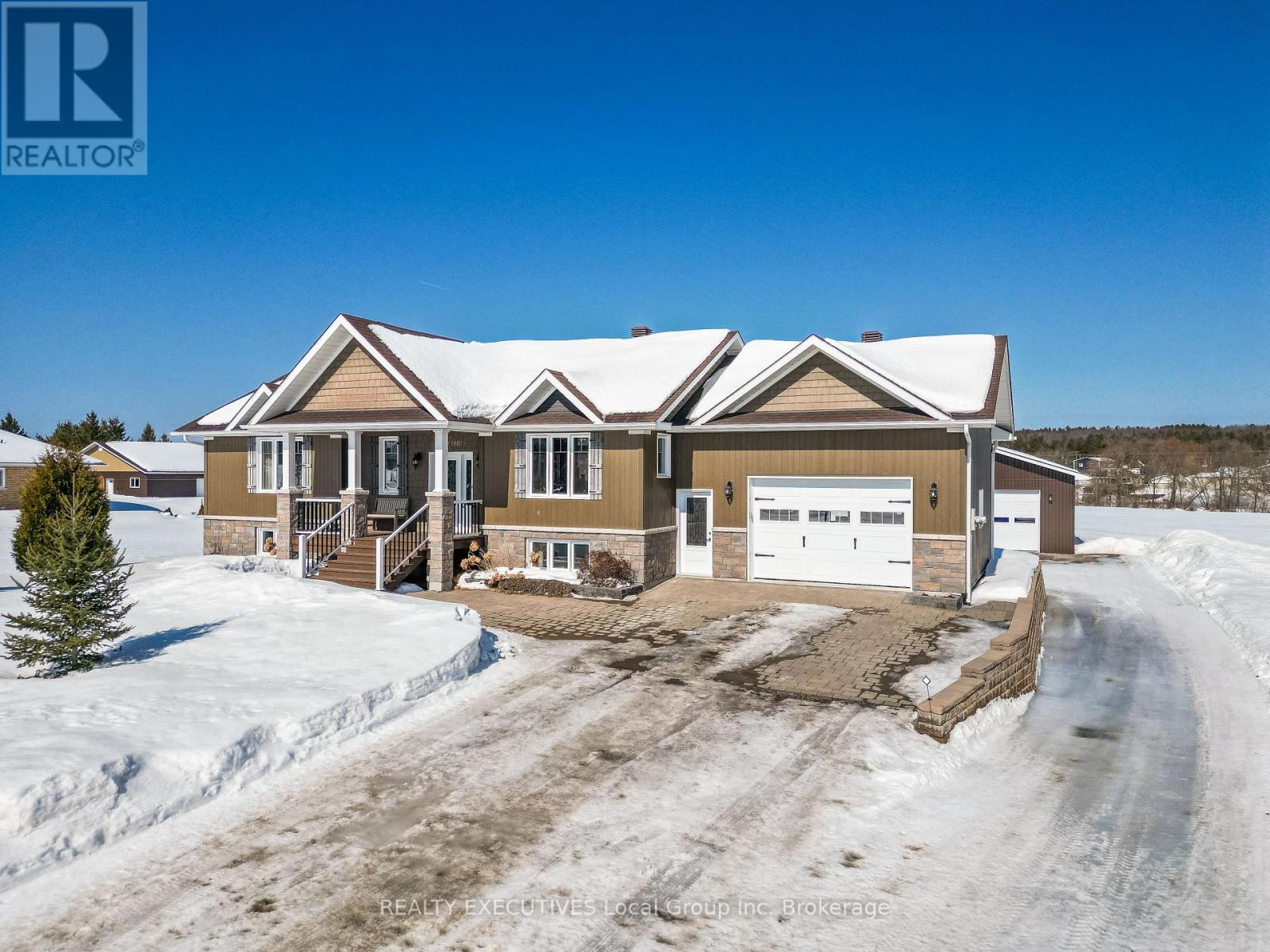 933 BETTY ROAD, West Nipissing, Ontario