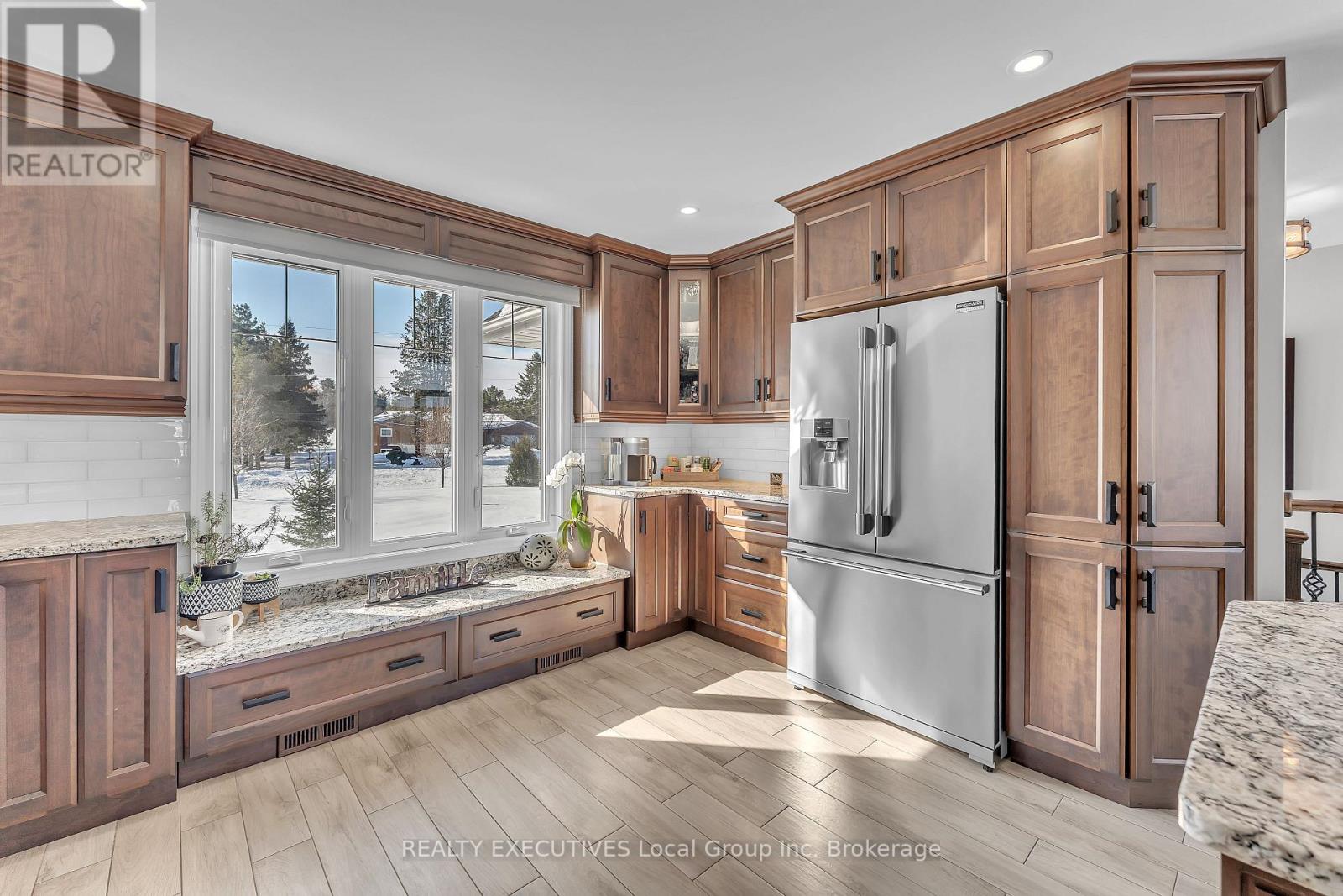 933 Betty Road, West Nipissing, Ontario  P0H 2M0 - Photo 12 - X12860736