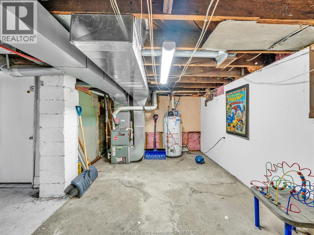 1563-1563 Lillian Avenue, Windsor, Ontario  N8X 4A0 - Photo 19 - 26004835