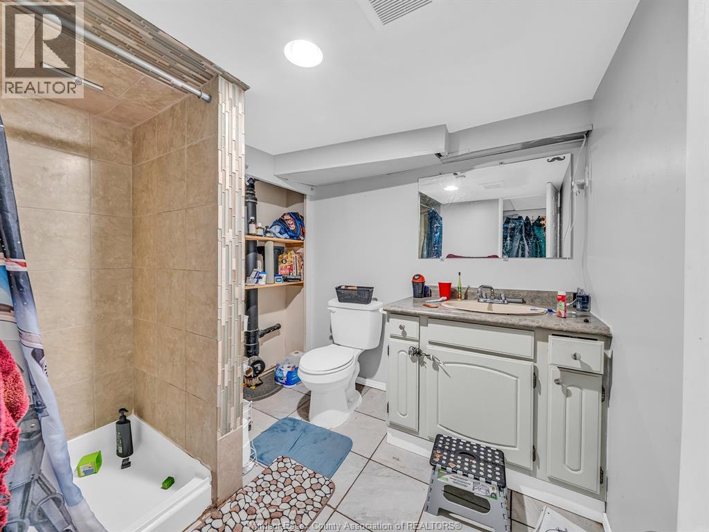 1563-1563 Lillian Avenue, Windsor, Ontario  N8X 4A0 - Photo 35 - 26004835