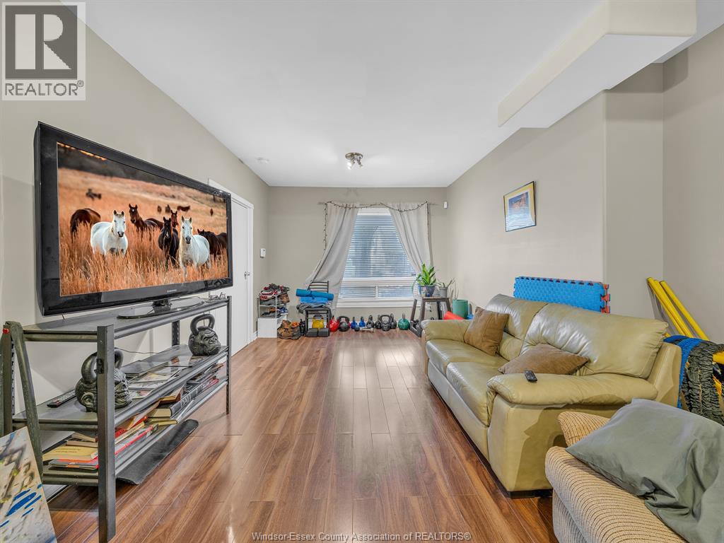 1563-1563 Lillian Avenue, Windsor, Ontario  N8X 4A0 - Photo 8 - 26004835