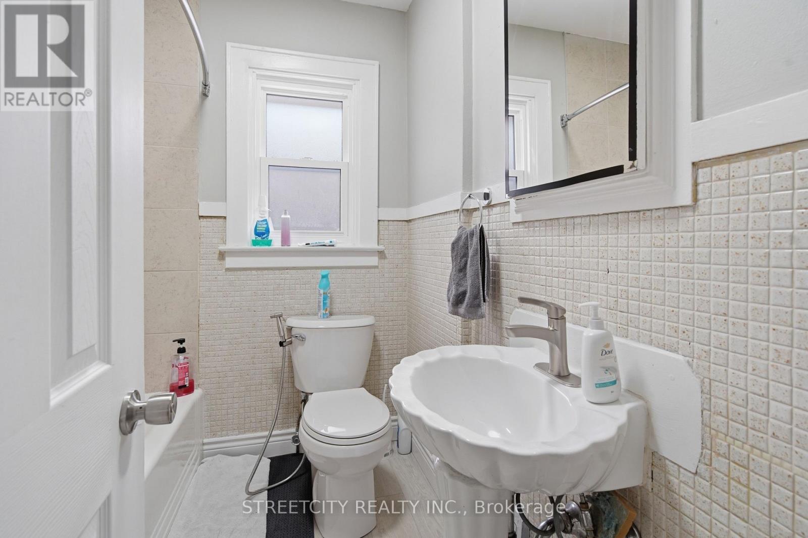 437 Charlotte Street, London East, Ontario  N5W 4A5 - Photo 22 - X12832728