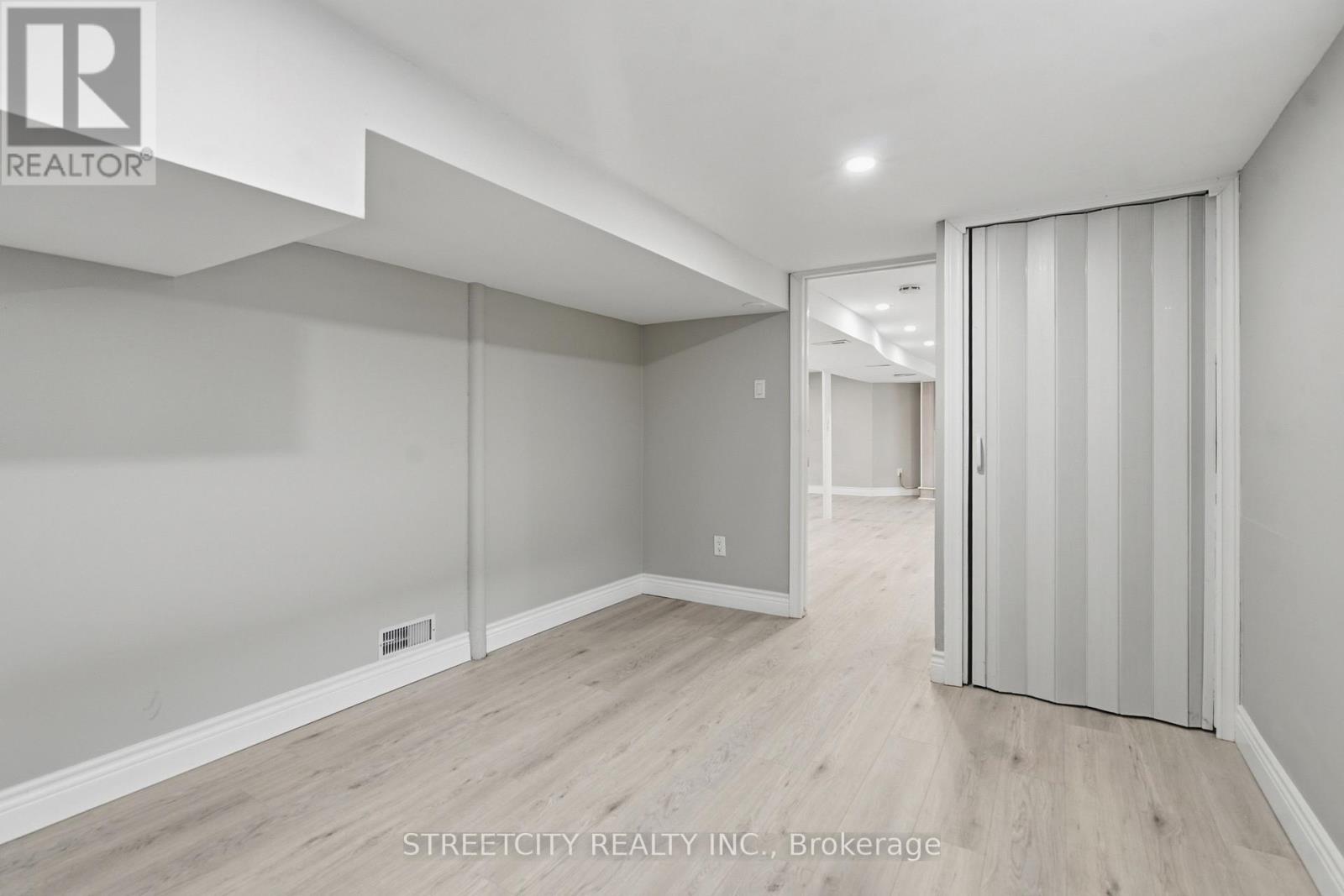 437 Charlotte Street, London East, Ontario  N5W 4A5 - Photo 39 - X12832728