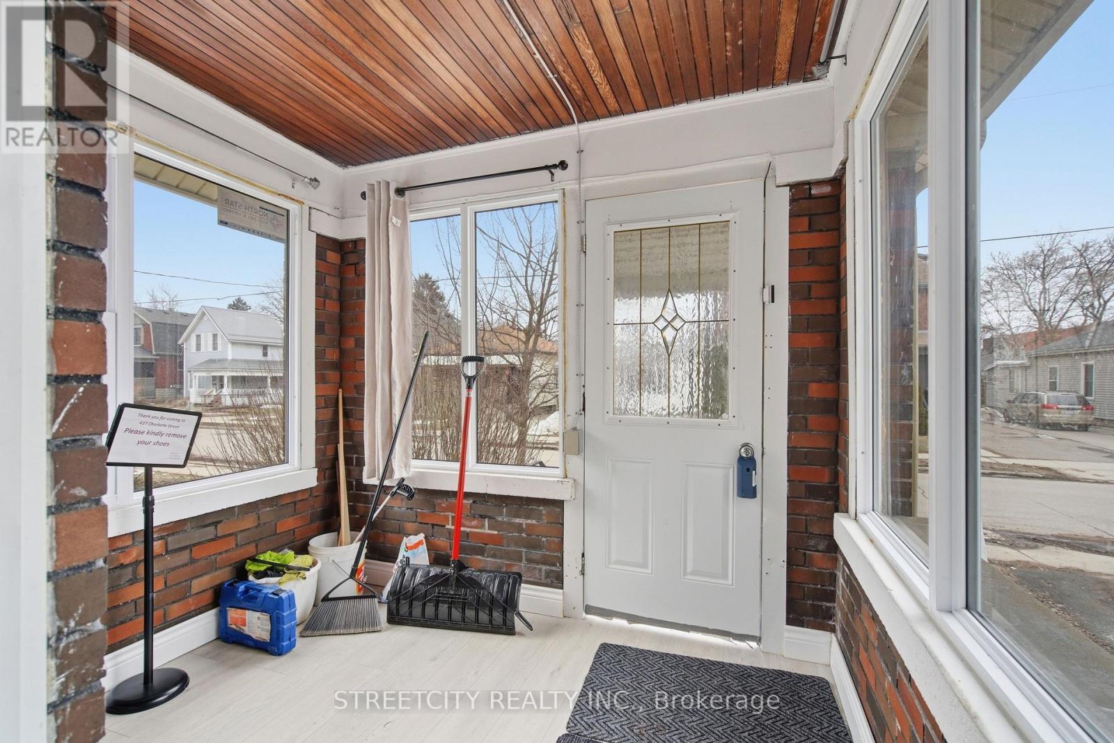 437 Charlotte Street, London East, Ontario  N5W 4A5 - Photo 6 - X12832728