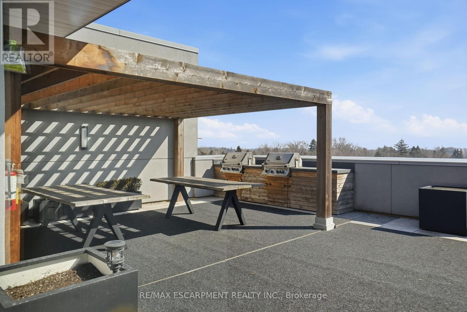 618 - 320 Plains Road E, Burlington, Ontario  L7T 0C1 - Photo 29 - W12856052