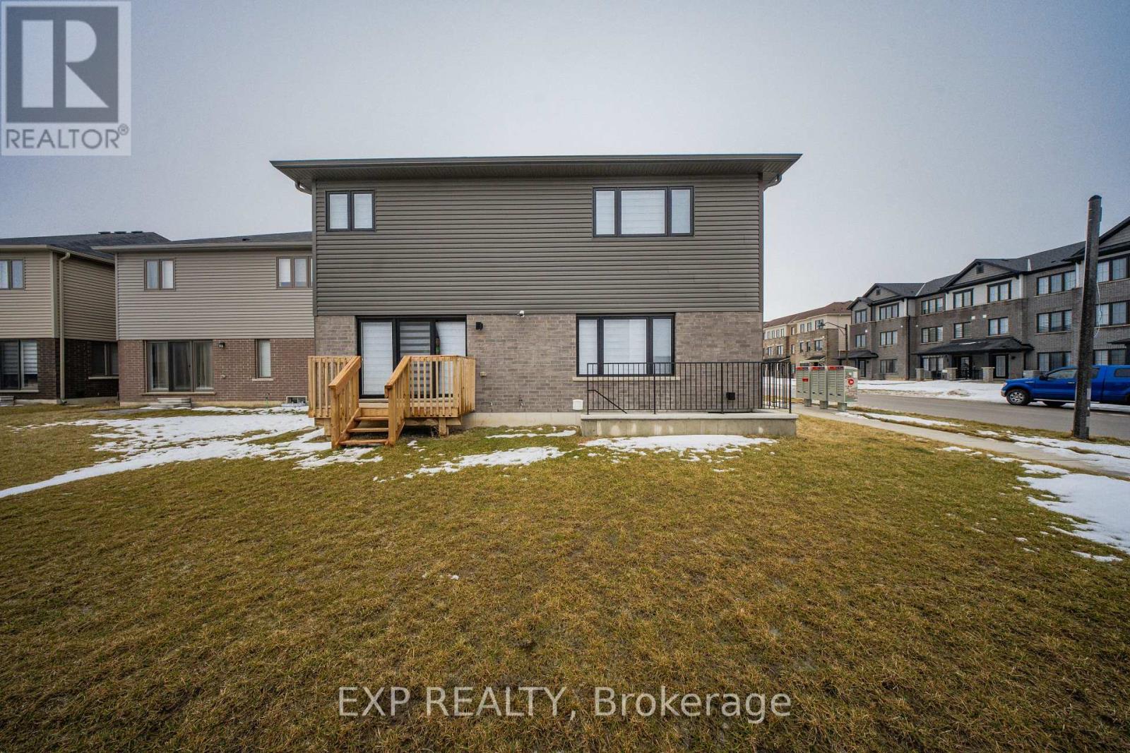 238 Long Boat Run W, Brantford, Ontario  N3T 0X1 - Photo 39 - X12777504