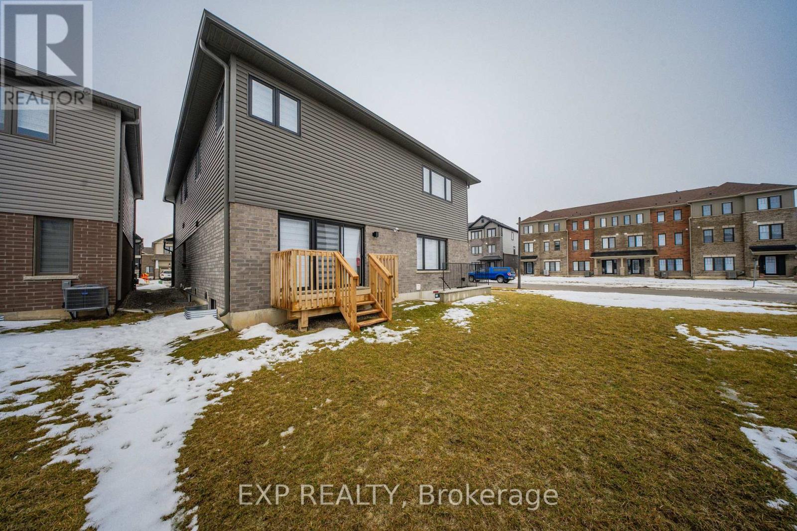 238 Long Boat Run W, Brantford, Ontario  N3T 0X1 - Photo 40 - X12777504