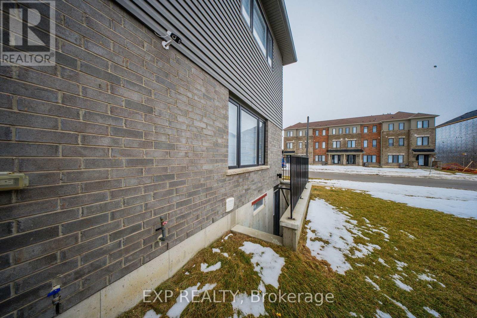 238 Long Boat Run W, Brantford, Ontario  N3T 0X1 - Photo 42 - X12777504