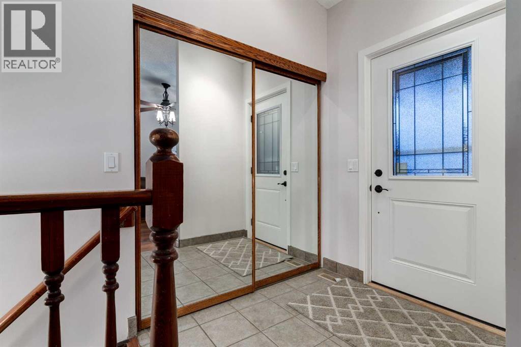 27 Bedfield Close Ne, Calgary, Alberta  T3K 3L3 - Photo 2 - A2252638