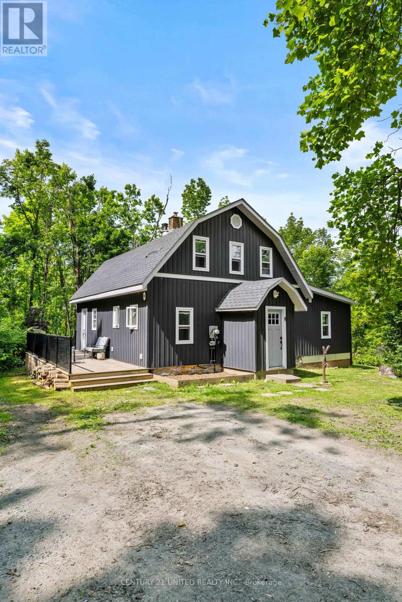 8 LIBRARY ROAD, North Kawartha, Ontario