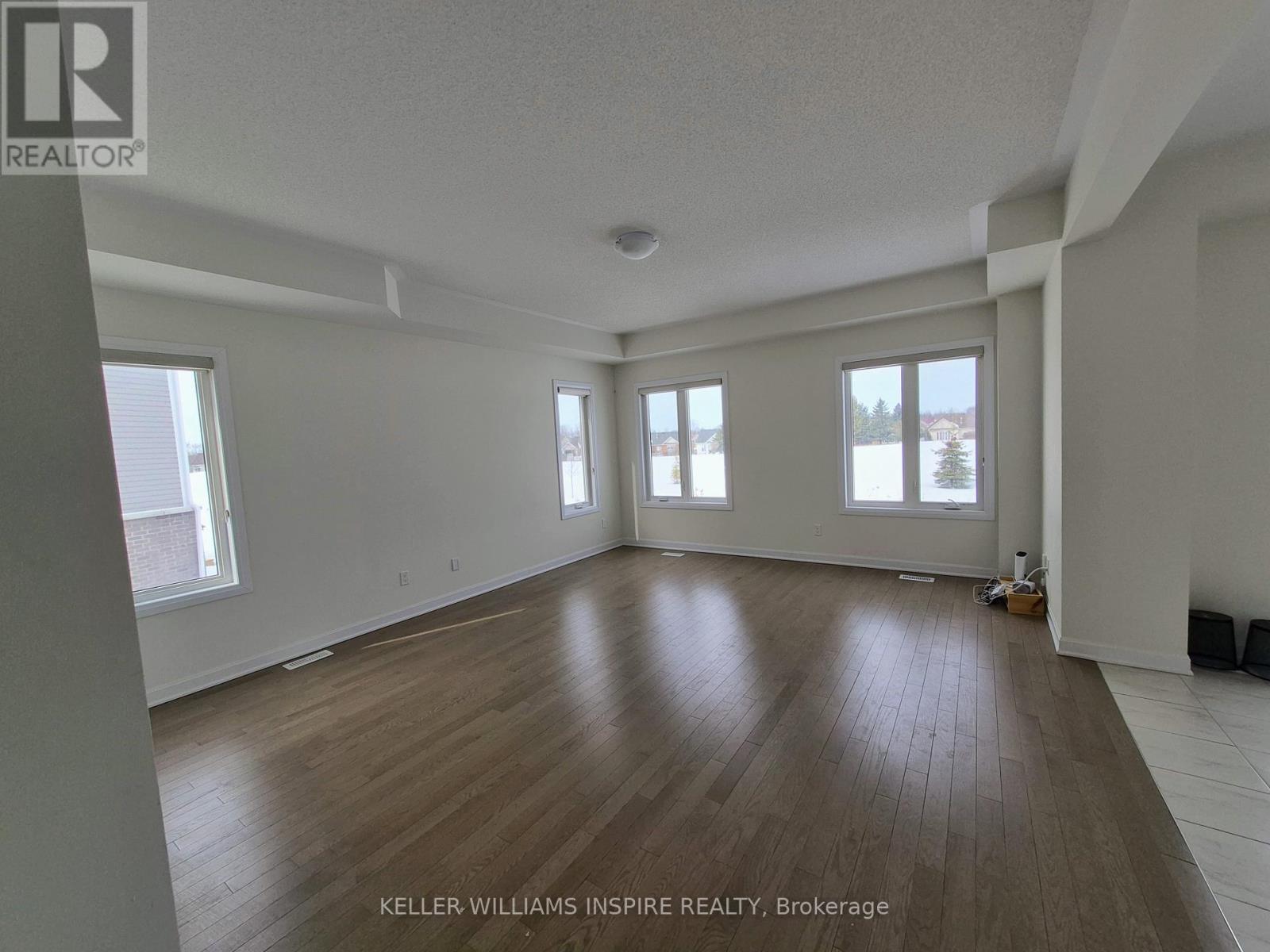 80 Golf Links Drive, Loyalist, Ontario  K0H 1G0 - Photo 10 - X12860636