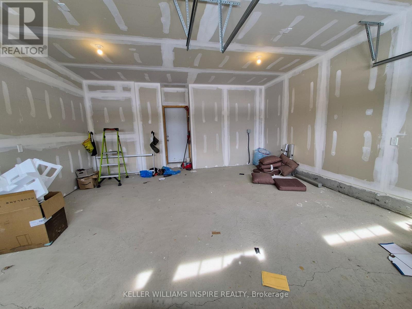 80 Golf Links Drive, Loyalist, Ontario  K0H 1G0 - Photo 25 - X12860636