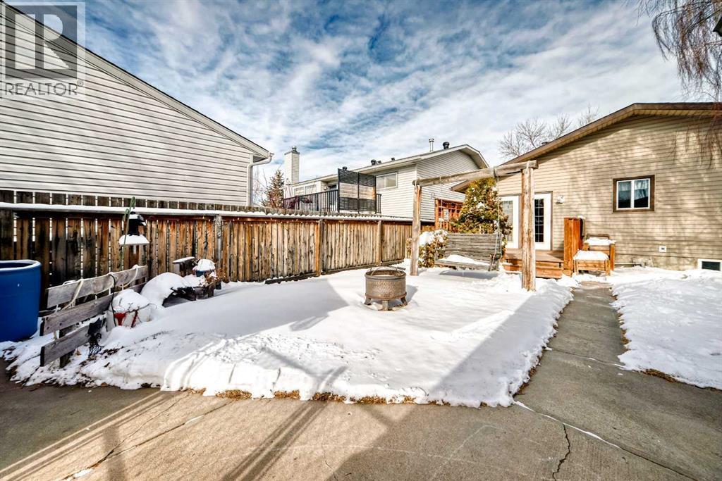 1837 Meadowbrook Drive Se, Airdrie, Alberta  T4A 1V5 - Photo 37 - A2287190