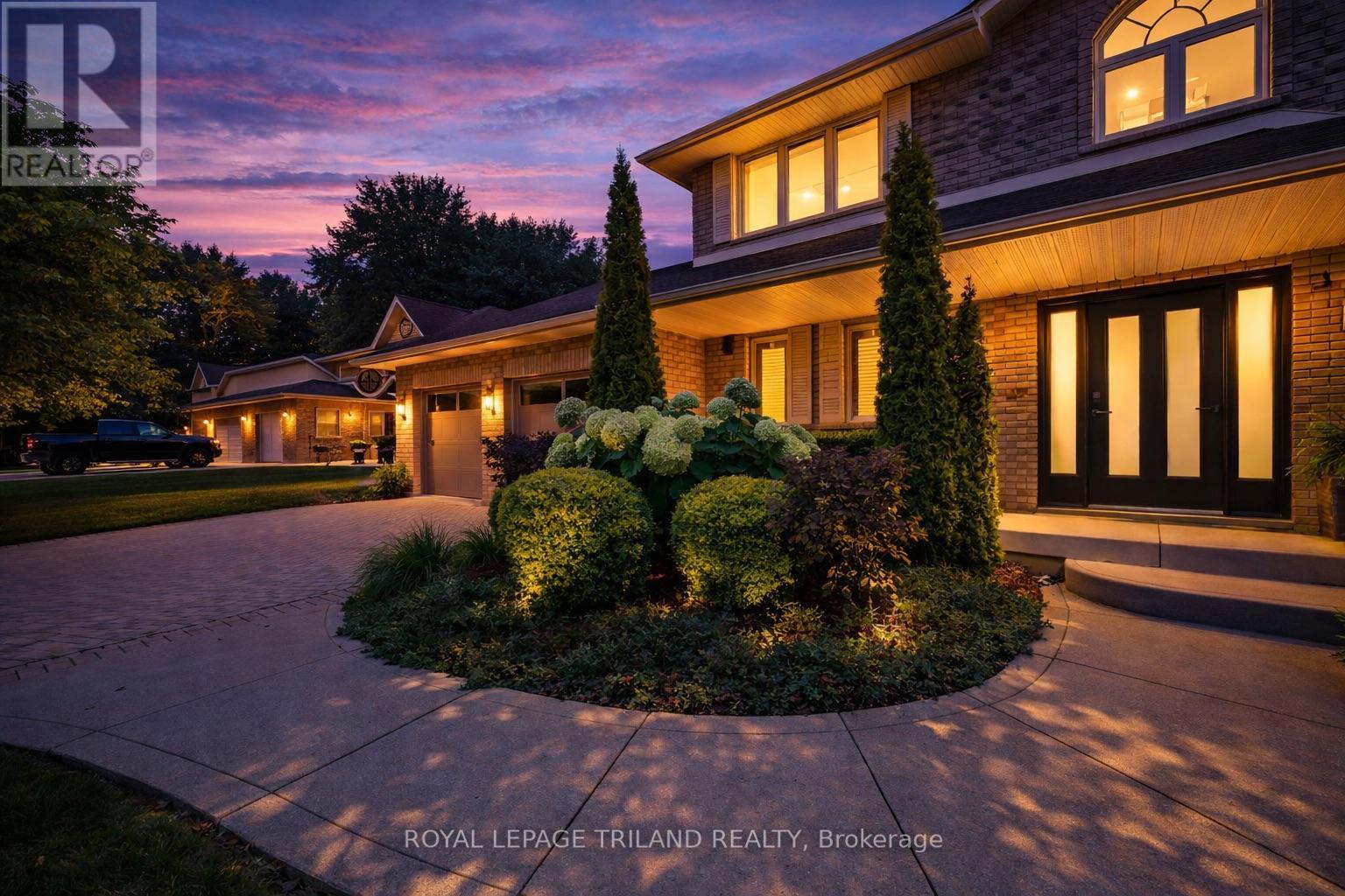 40010 Shady Lane Crescent, Southwold, Ontario  N5P 3T2 - Photo 1 - X12860416