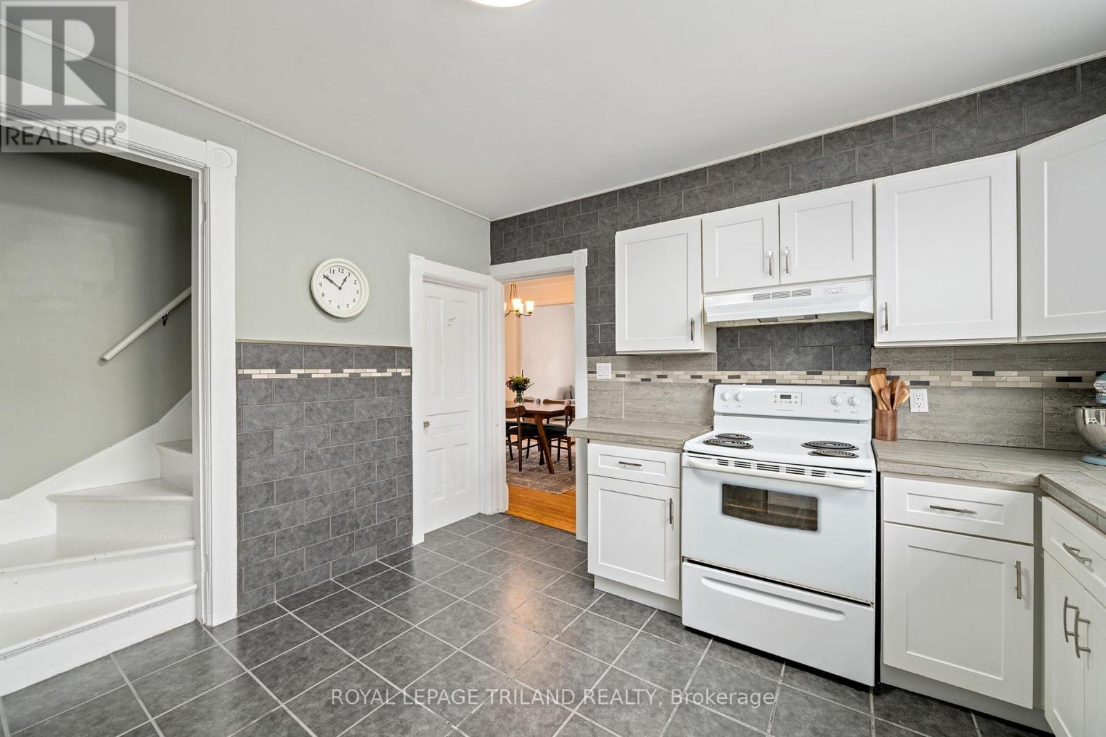 30 Malakoff Street, St. Thomas, Ontario  N5P 1L7 - Photo 12 - X12860422