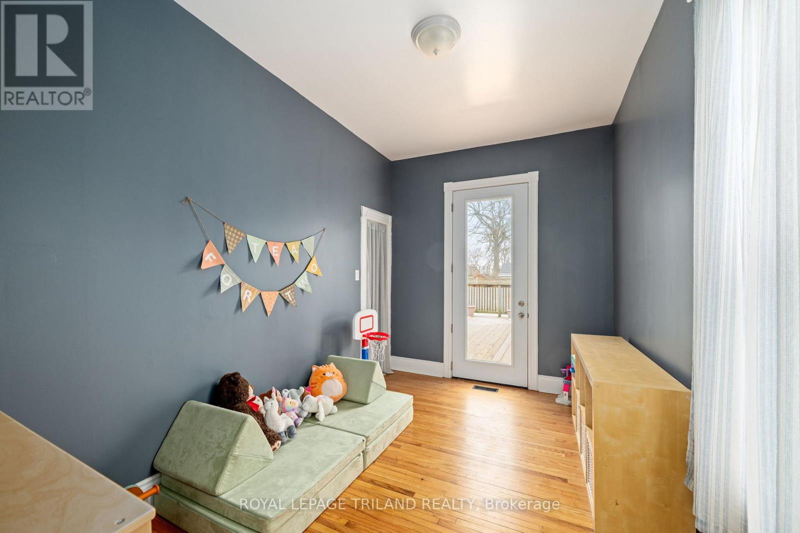 30 Malakoff Street, St. Thomas, Ontario  N5P 1L7 - Photo 17 - X12860422