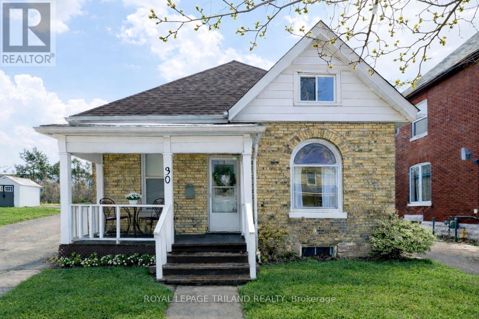 30 Malakoff Street, St. Thomas, Ontario  N5P 1L7 - Photo 2 - X12860422